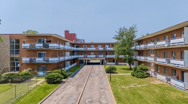 Photo du bâtiment - Nashdale Residences