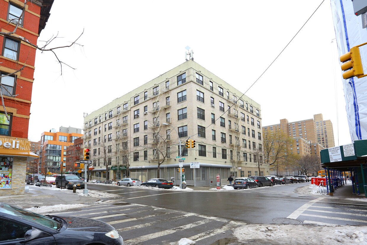 Primary Photo - 195 Avenue B