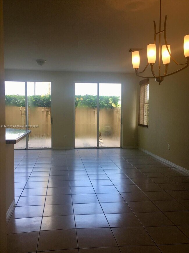 Foto del edificio - 8438 SW 166th Pl