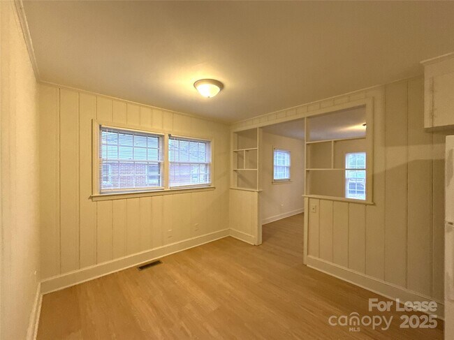 Foto del edificio - 4409 Brooktree Dr