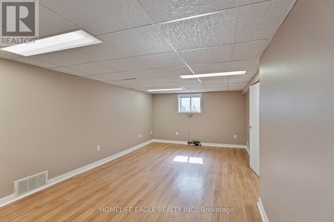 Building Photo - 46 Athol Ave