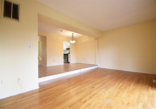 Foto del edificio - 1410 Johnson Ave