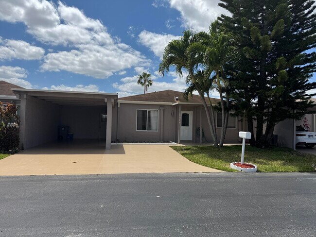 Foto del edificio - 14814 Wildflower Ln