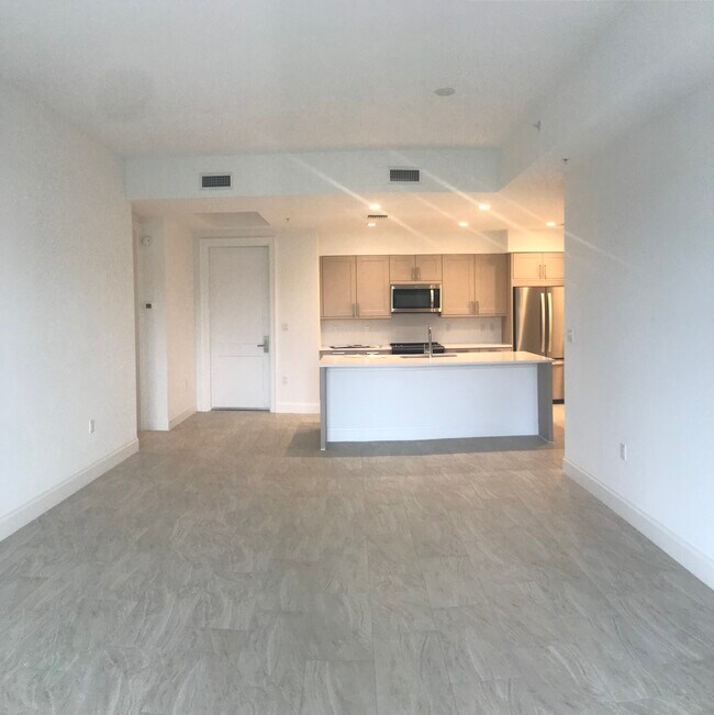 Planta abierta - 1111 Central Ave