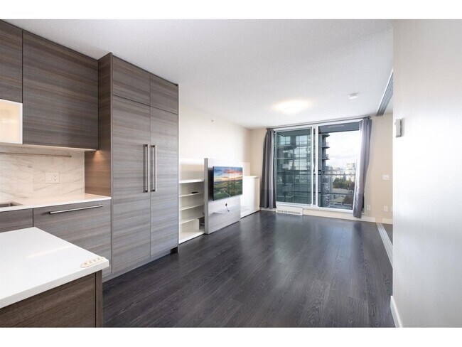 Building Photo - 13398-13104 104 Ave