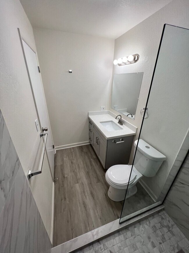 Foto del edificio - Charming 3 bedroom home in Manoa for $4,300.00/mo