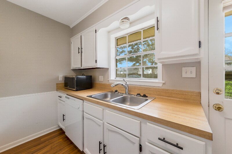 Foto principal - 130 Huggins Rd