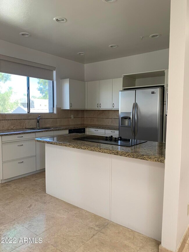 Foto del edificio - 7700 E Gainey Ranch Rd