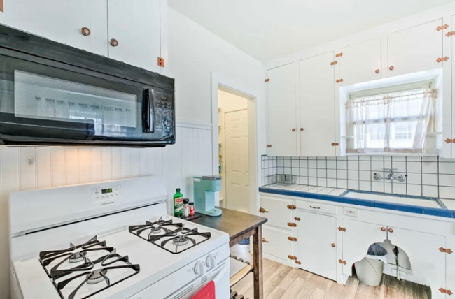 Foto del edificio - 1609 E 64th St
