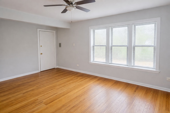 Building Photo - 2125 E 67th St