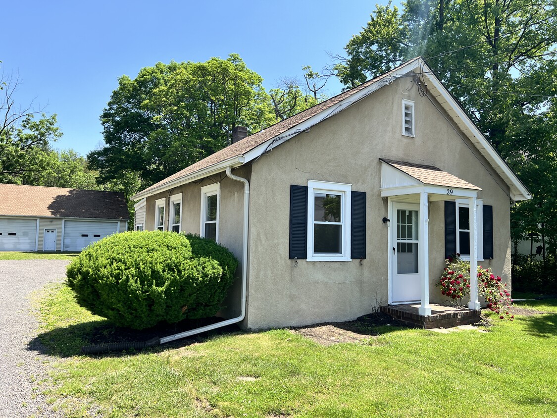 Primary Photo - 29 Washington Rd