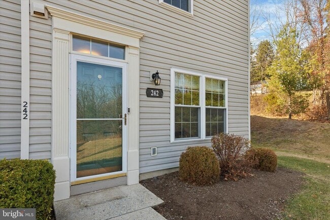 Building Photo - 242 Cobblestone Ct