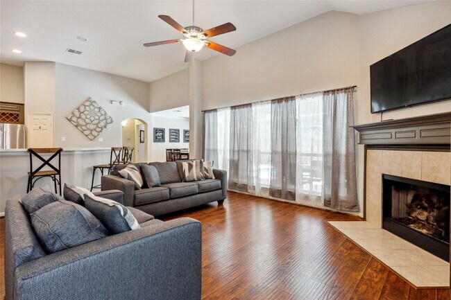 Building Photo - 183 N Millport Cir