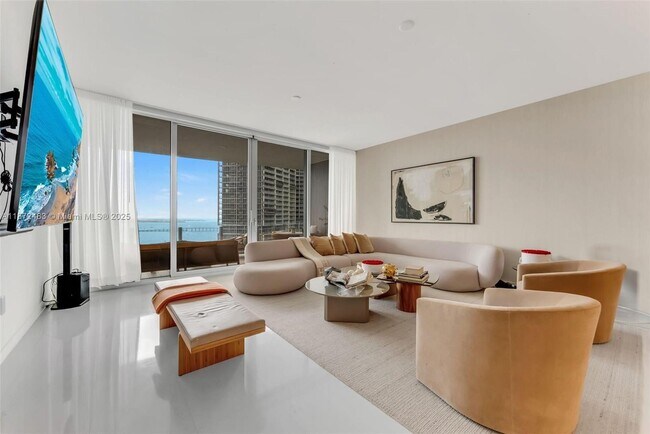 Foto del edificio - 300 Biscayne Blvd Way