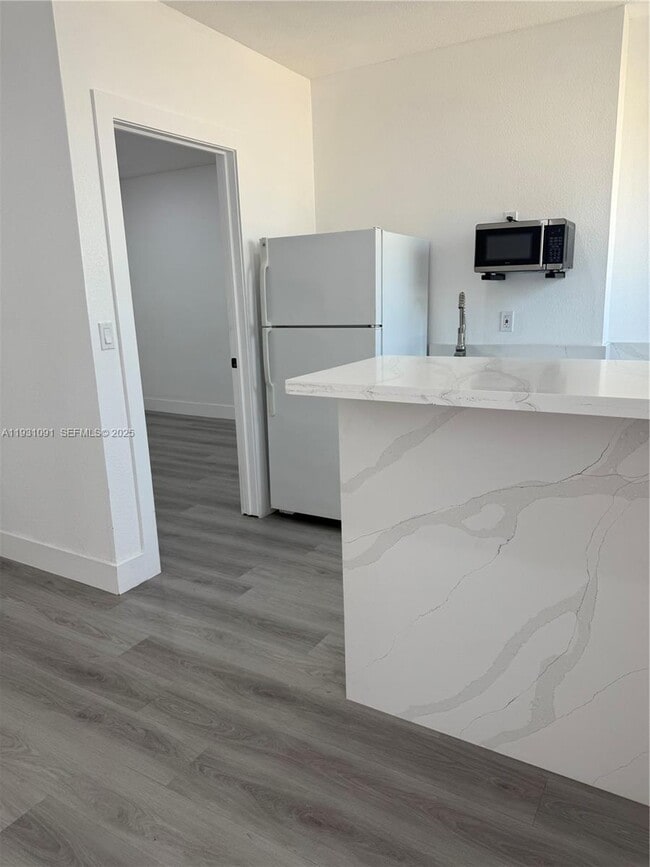 Foto del edificio - 2321 NW 85th Ave