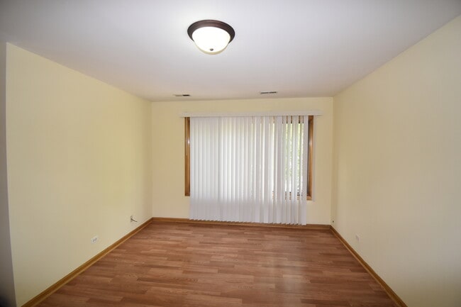 Building Photo - 2729 W 37th Pl
