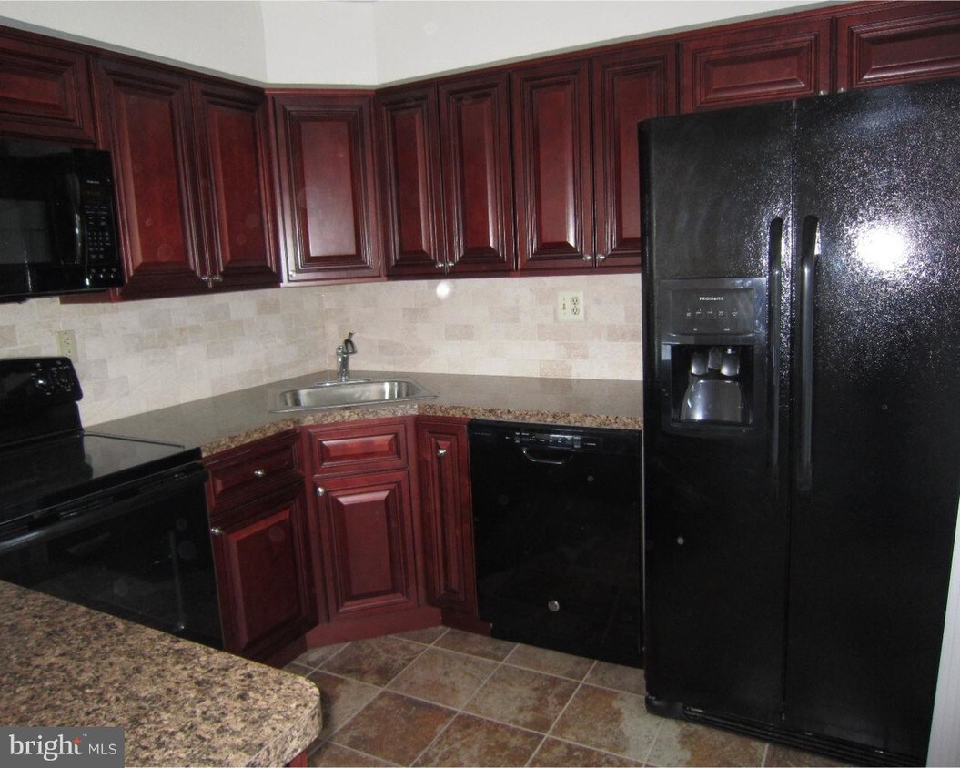 Foto principal - 1828 Grand Blvd