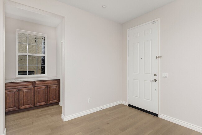Building Photo - 4s ranch detached house