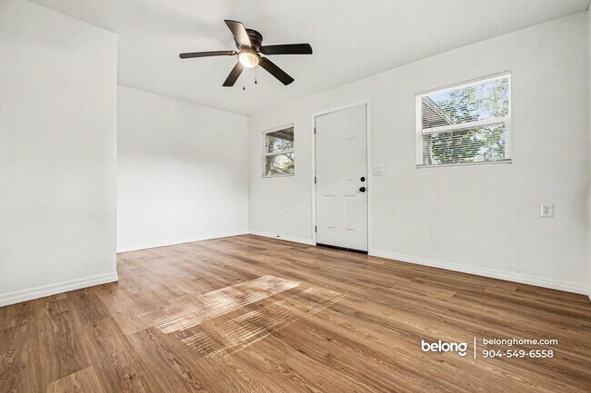 Building Photo - 392 Aurora Boulevard