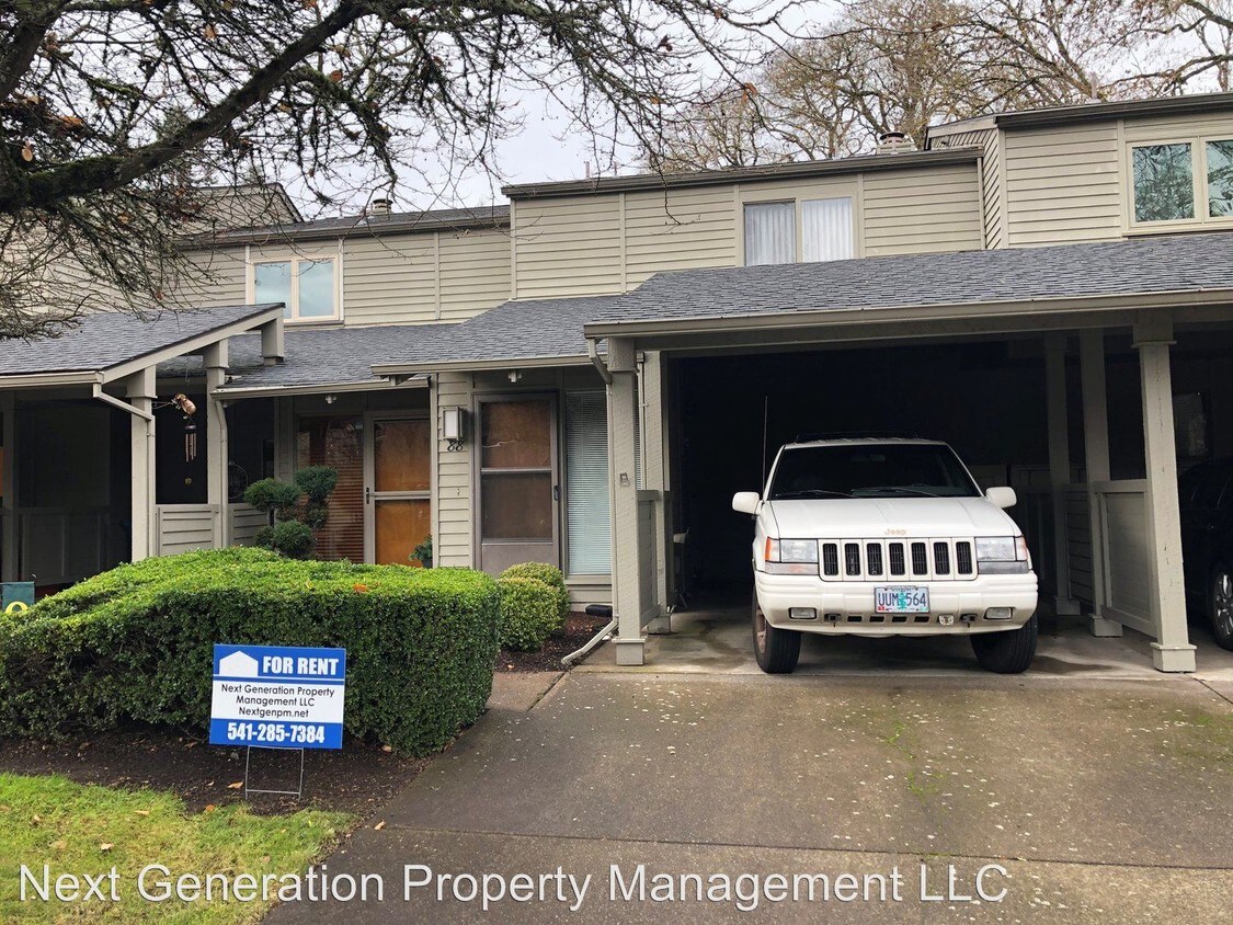 Primary Photo - 2 br, 2.5 bath House - 88 Fairway Loop