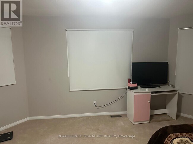 Photo du bâtiment - 1215 Wadebridge Crescent