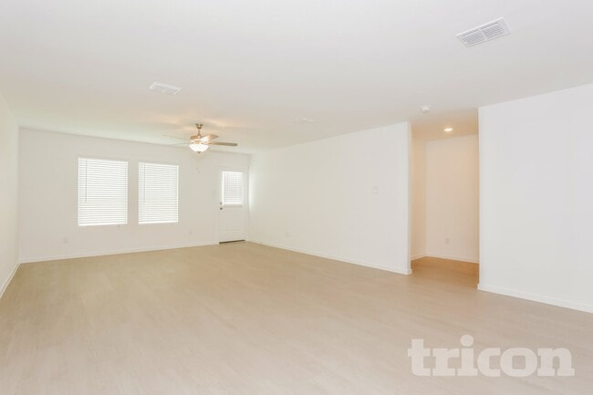 Building Photo - 15240 Bullfighter Blvd