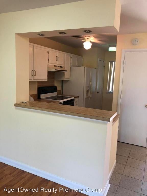 Building Photo - 2 br, 1.5 bath House - 8483 Yadkin Cir Unit K
