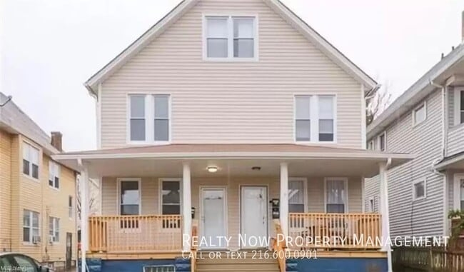 Building Photo - 1333 W 61st St