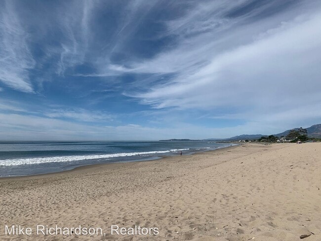 Building Photo - Studio, 1 bath House - 4880 Sandyland Rd #8