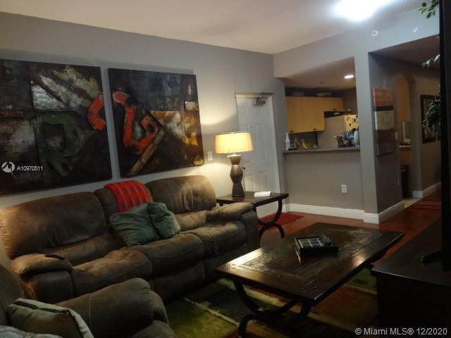 Foto del edificio - 6500 NW 114th Ave