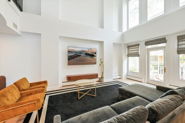 Foto del edificio - 207 Shearwater Ct W