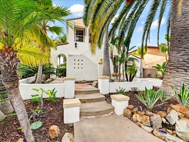 Foto del edificio - Discover Your Dream Home in Carlsbad, CA! ...