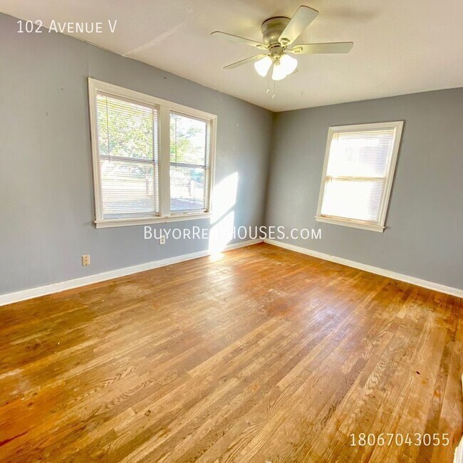 Foto del edificio - Handyman Special $99 Move in + Admin Fee /...
