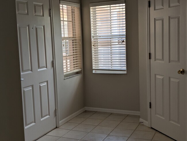 Foto del edificio - 4212 Central Sarasota Pky