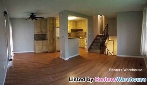 Building Photo - 8761 N Maplebrook Cir