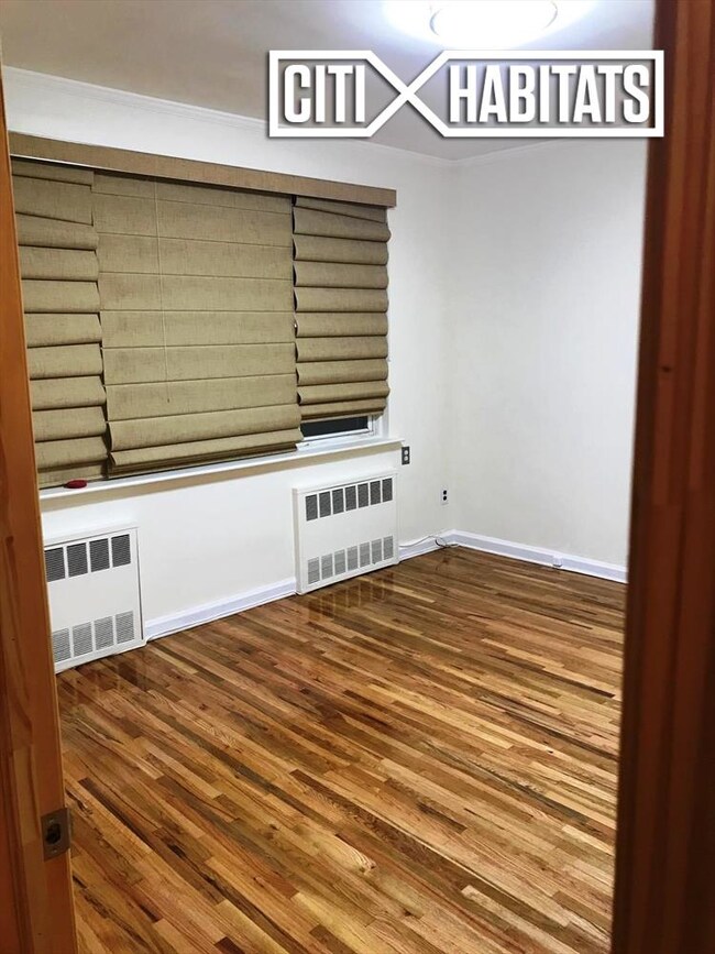 Foto del edificio - 8773 23rd Ave