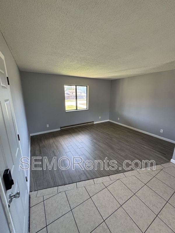 Foto del edificio - 315 East Ln