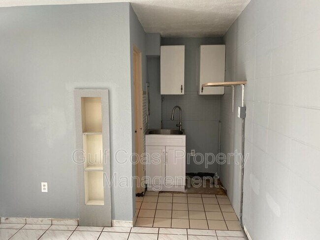 Foto del edificio - 550 Corey Ave