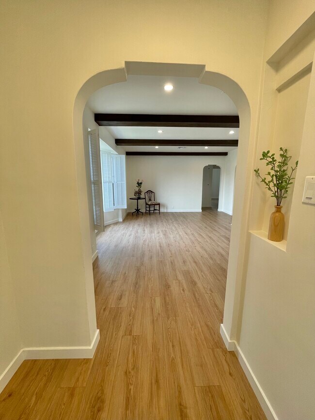 Formal Entry, new floors throughout - 3702 Sawtelle Blvd