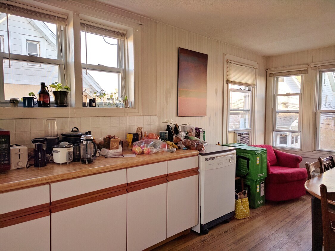 24 Prospect Ave, Bryn Mawr, PA 19010 Townhome Rentals in Bryn Mawr PA