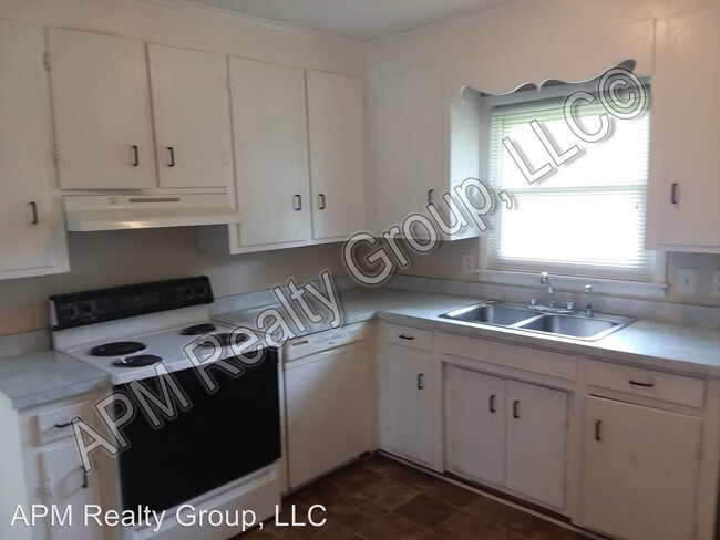 Building Photo - 3 br, 2 bath House - 8117 Spring Flower Rd