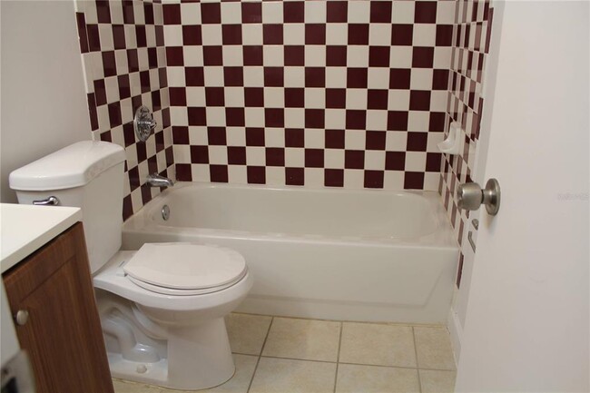 Foto del edificio - 3832 N Lake Dr