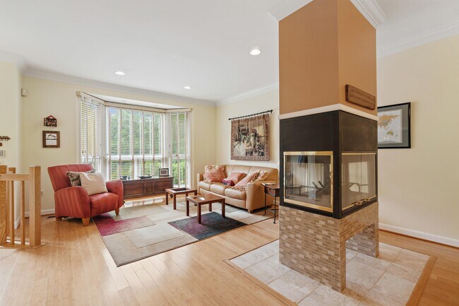 Foto del edificio - 3 Huntchase Ct