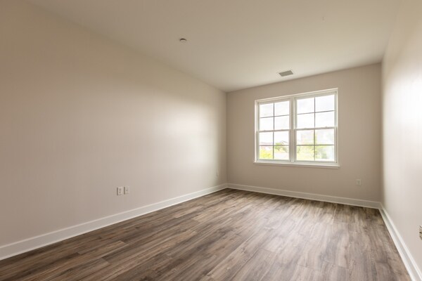 Building Photo - 26 New Derby St