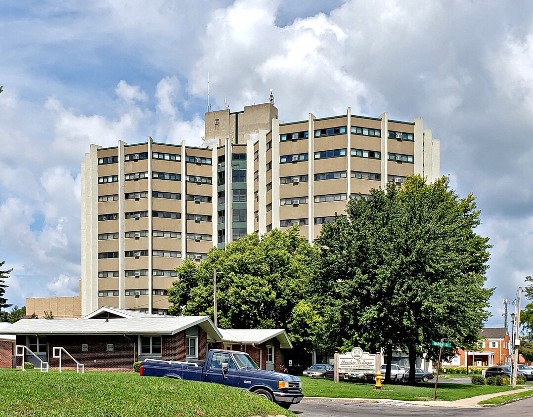 View from the southwest - Beecher Plaza