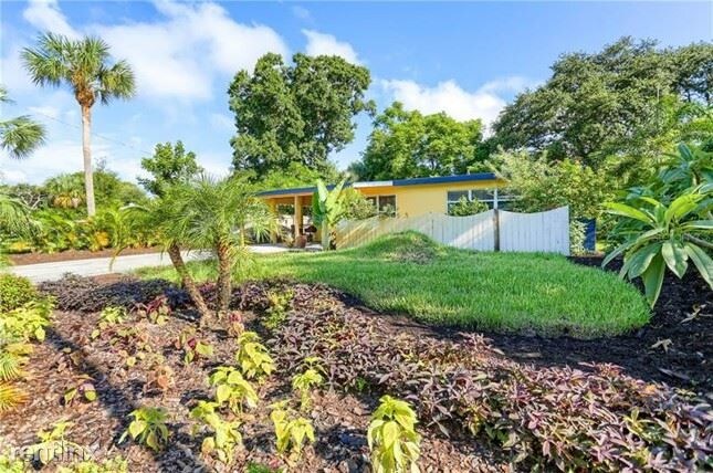 Building Photo - 3 br, 1 bath House - 861 60 Ave S