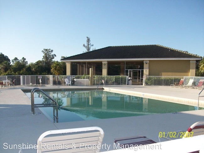 Building Photo - 1793 Four Mile Cove Pky
