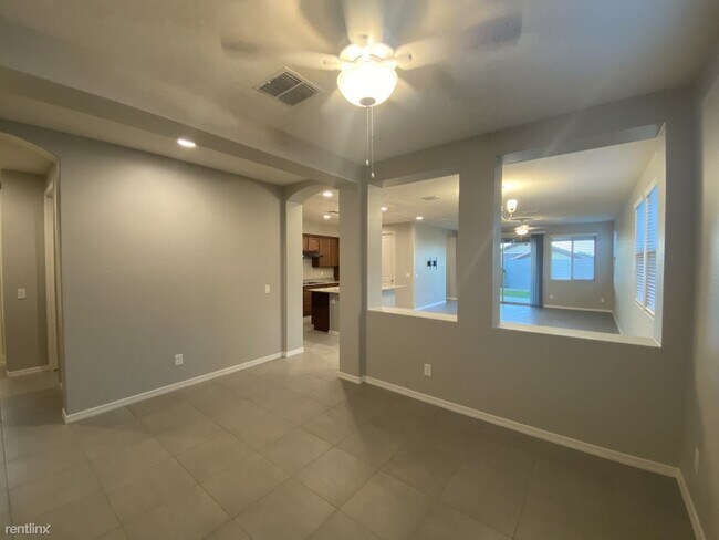 Building Photo - 3 br, 3 bath House - 2836 W Lyman Dr