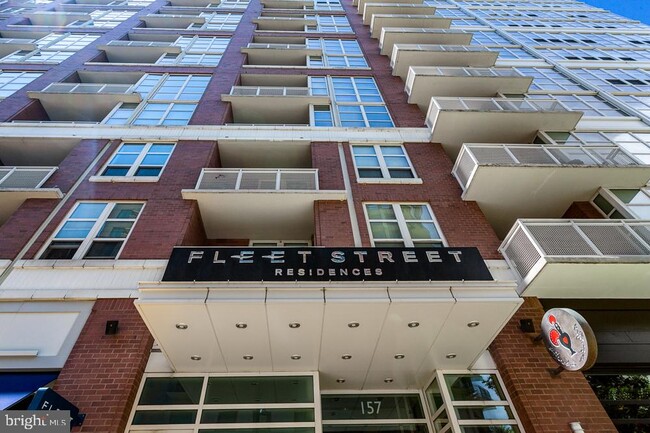 Building Photo - 157 Fleet St