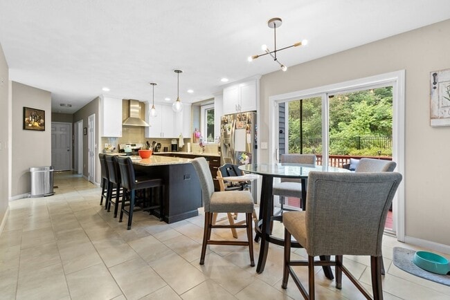 Building Photo - 88 Providence Rd